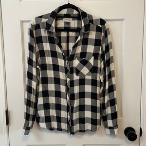 Universal Thread Button Up